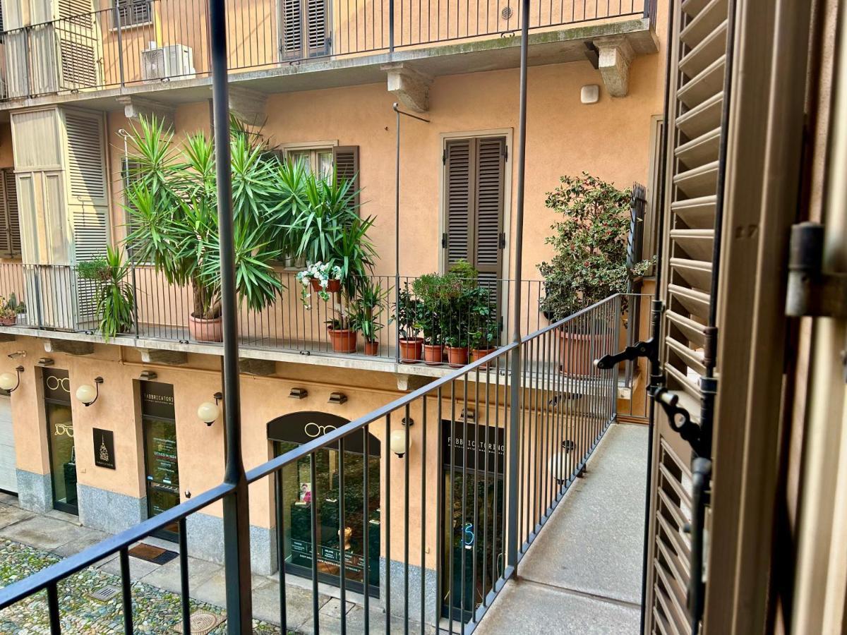 Elegante Appartamento Nel Centro Storico Di Torino Buitenkant foto